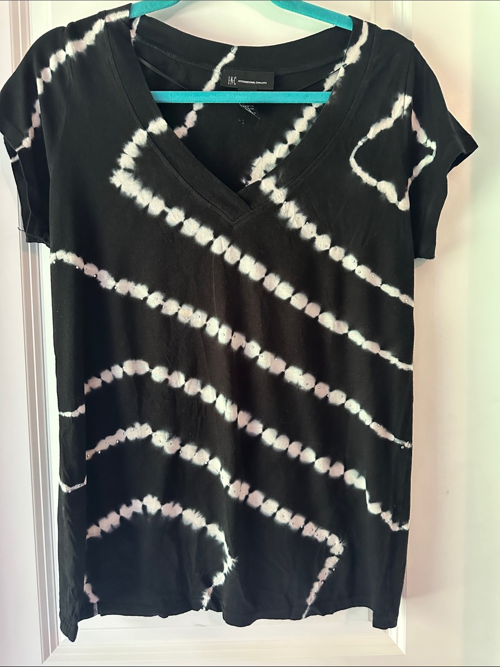 INC International Concepts Black and White Tie-Dye V-Neck Short Sleeve Tee